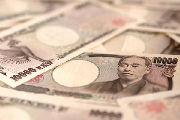 特朗普关税政策与美通胀疲软推动黄金飙升
